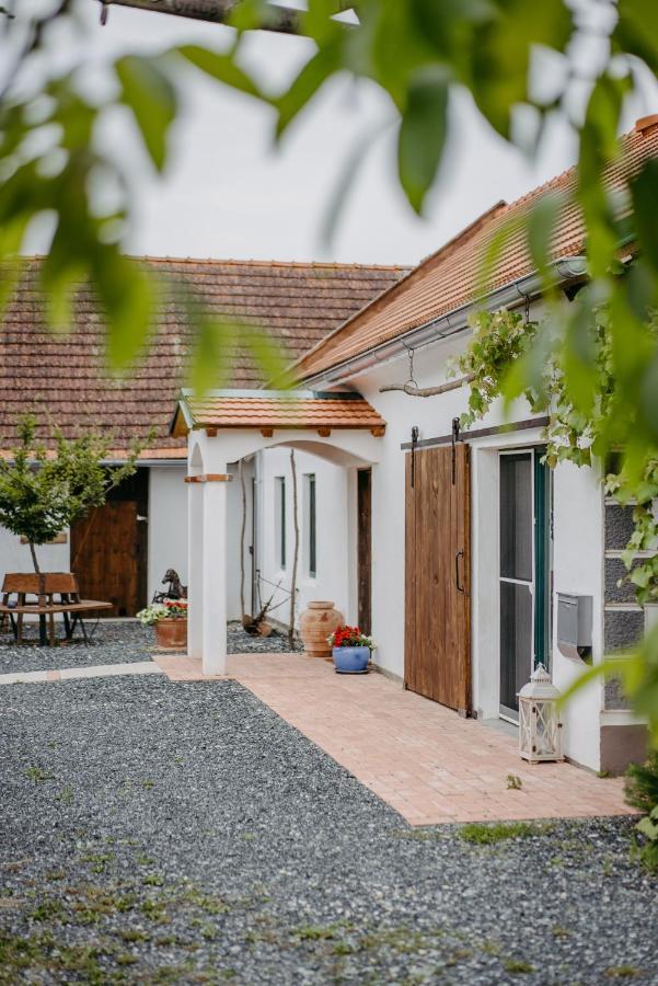 Landhaus Schaller Im Suedburgenland Maria Bild Exterior photo